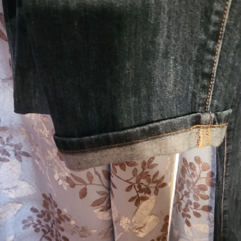 Joe's Jeans Classic Blue Denim - Picture 2 of 6